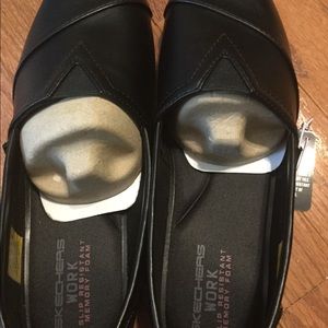 Slip resistant shoes